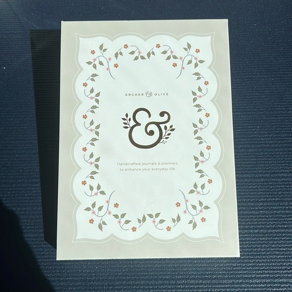 ARCHER AND OLIVE DOT GRID NOTEBOOK + STILL IN BOX 🐞💐 - Picture 2 of 6